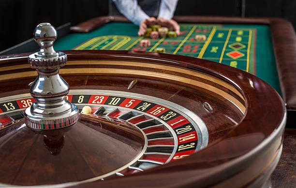 cm88bet Live Roulette mobile interface showing wheel and betting buttons in landscape orientation